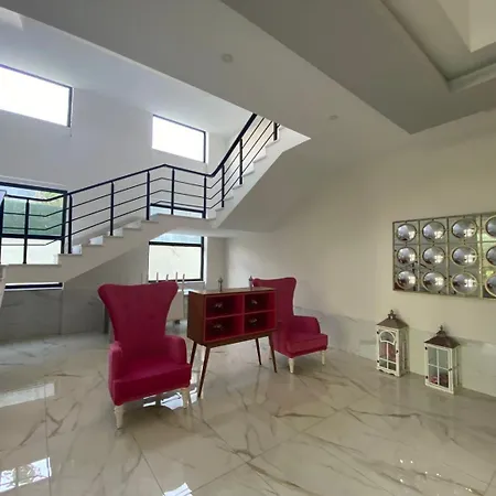 Luxury Kestel Apartmán *
